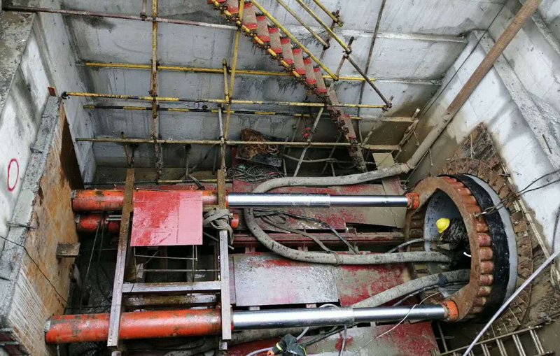 掘顺顶管机厂家智造出的管线铺设的“地下蛟龙”